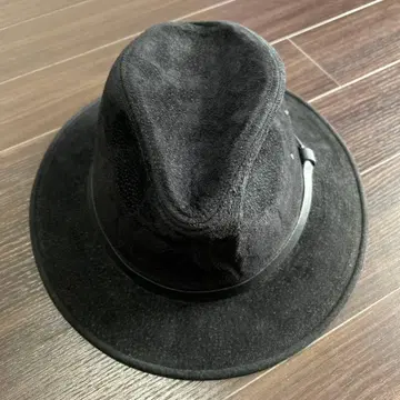 HENSHEL의 블랙 스웨이드 중절모