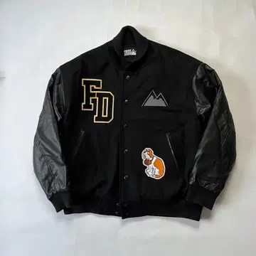 퍼스트 다운 바시티 자켓 블랙 L 와펜 블랙