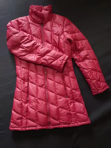 파타고니아 빨간색 퀼팅 롱 다운 자켓 표기 사이즈 XS