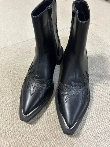 [미사용] JEANASIS 지나시스 메탈 토 웨스턴 부츠 블랙 L 사이즈