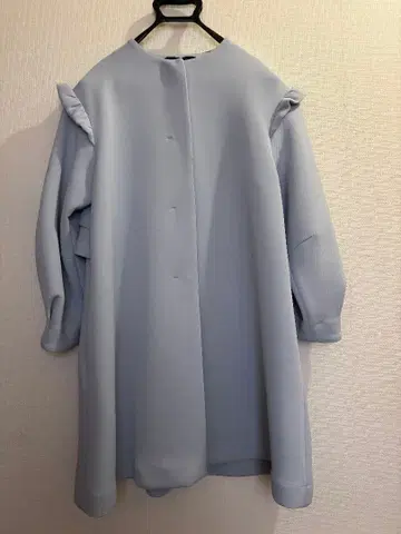 SONO 소노 마쉬멜로우 프릴 코트