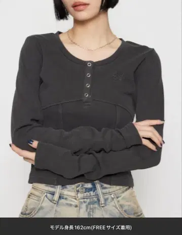 [ 미사용 ] LAGUA GEM LOGO WASH 상의 라이트 블랙