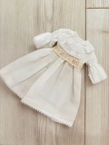 네오 브라이스 아웃핏 화이트 튤 드레스 벌룬 슬리브