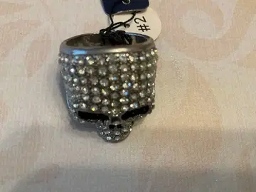 스컬 디자인 스와로브스키 반지