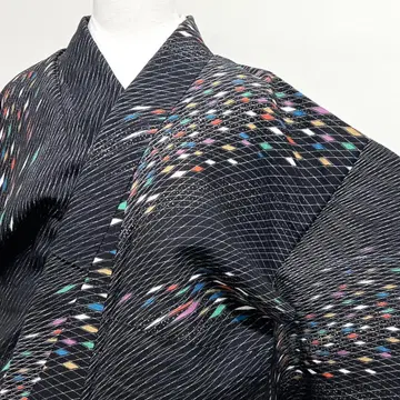 코몬  유선 변화 격자 도트 컬러풀 블랙 베이스 기모노 036k