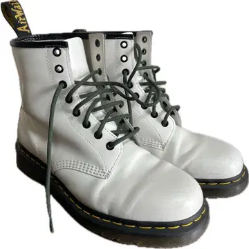 닥터마틴 8홀 남성용 부츠 UK9(JP28cm)