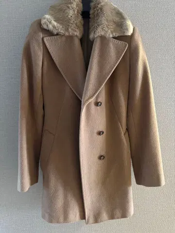 iCB 베이지 울 코트 퍼 포함