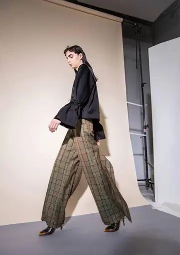 새상품급 AKIRA NAKA 핀 팬츠 와이드 팬츠