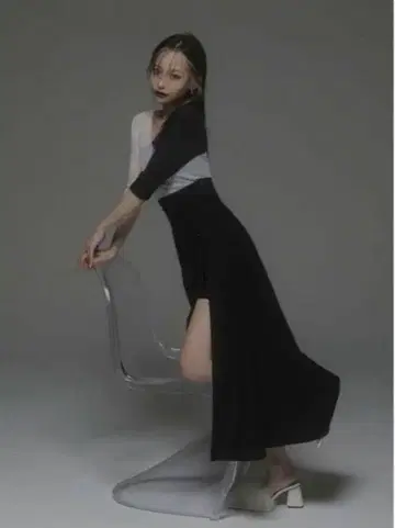 [인기] MELT THE LADY 프론트 후크 플레어 스커트 M