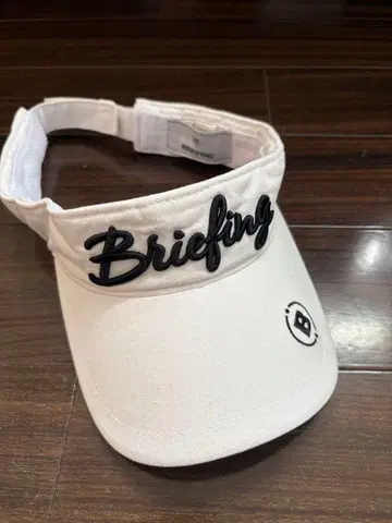 브리핑 선바이저 화이트