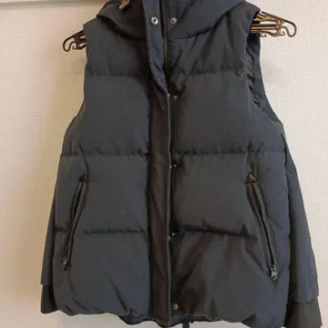 네이비 다운 베스트 구스다운