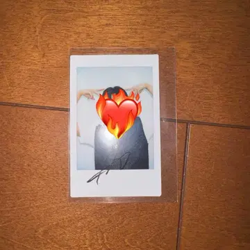 DRIPPIN 준호 사인 포함 폴라로이드