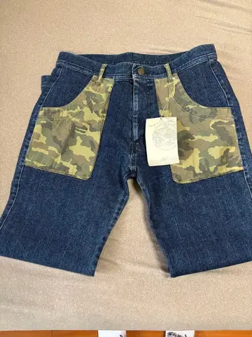 카모플라쥬 포켓 부착 그레이 데님 팬츠