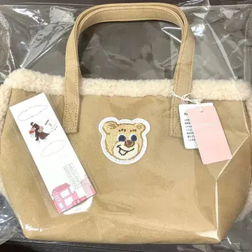 러브러리 바이 페이 신상 [올드 테디] 와펜 보아 토트백