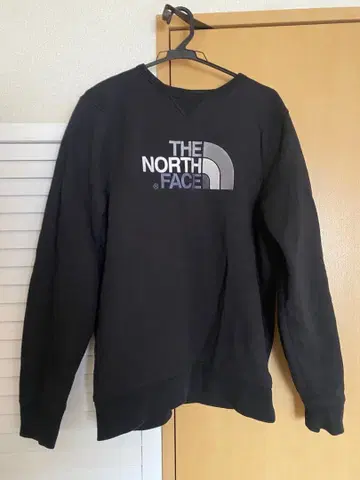 THE NORTH FACE 블랙 맨투맨