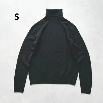 유니클로 캐시미어 터틀넥 니트 블랙 2022 S