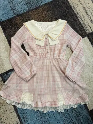 리즈리사 핑크 계열 체크 무늬 셋업