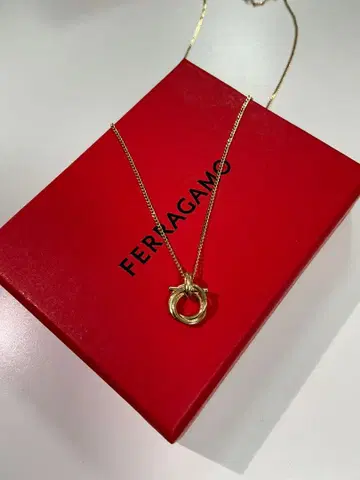 FERRAGAMO 간치니 목걸이