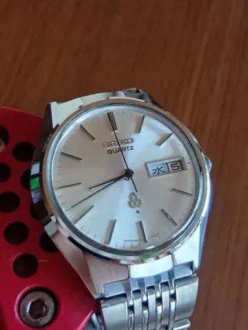 올드 세이코 쿼츠 새상품급 작동 중!