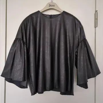 TOMORROWLAND 블랙 인조 가죽 상의