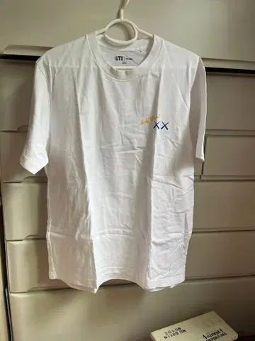 KAWS & 워홀 콜라보 프린트 T셔츠 XL 사이즈