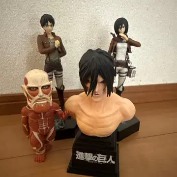 진격의 거인 피규어