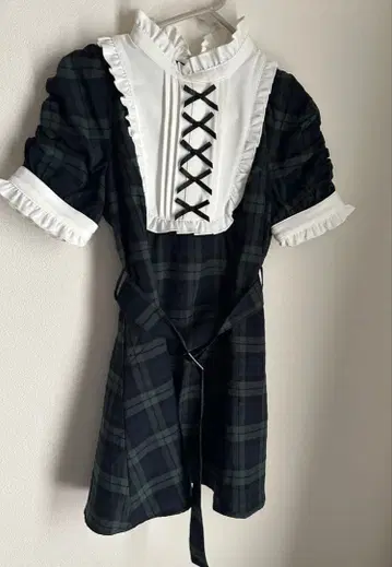 Pium 요크 프릴 벨트 반팔 원피스