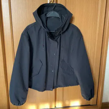 유니클로 여성용 아우터 숏 기장