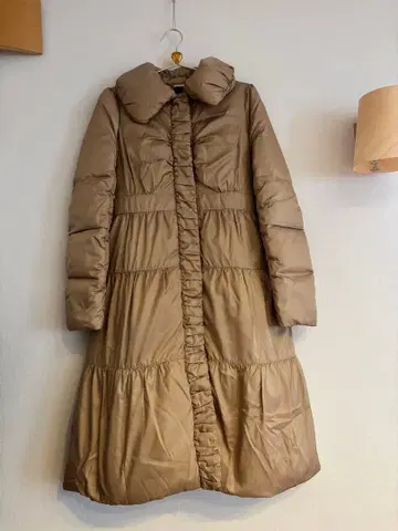 프라질 삼양상회 다운 코트 자켓 밑단 프릴 A라인