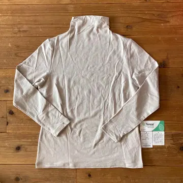 [ 새상품 ] CERISIER TENCEL 펄 그레이 하이넥 긴팔