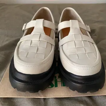 ORiental TRaffic 화이트 로퍼