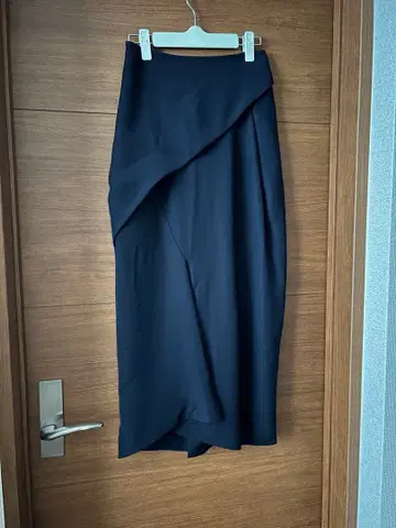 [ ENFORD ] 네이비 랩 스타일 롱 스커트