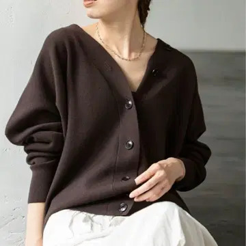 Noble 노블 V넥 돌먼 가디건 브라운