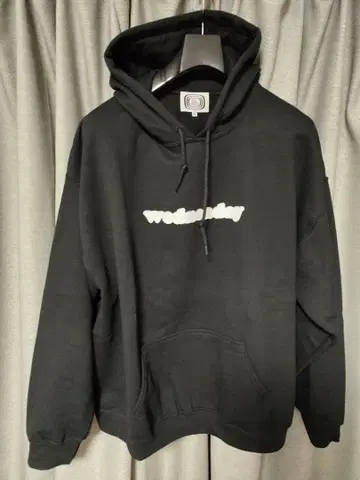 블랙 후드티 welcome 프린트