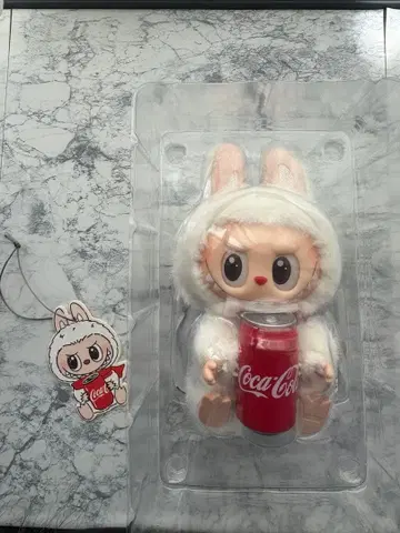 POP MART 토끼 봉제 인형 코카콜라 캔 포함