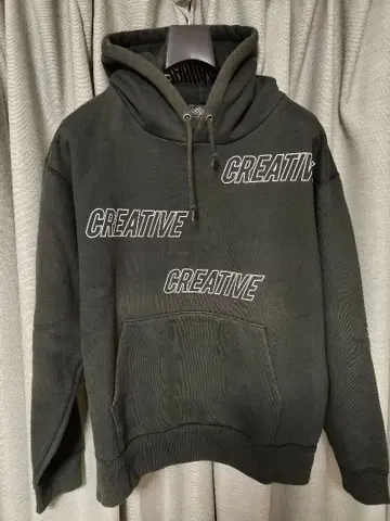 CREATIVE 프린트 다크 그레이 후드티