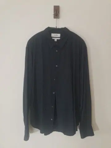 COS RELAXED-FIT BUTTONED SHIRT