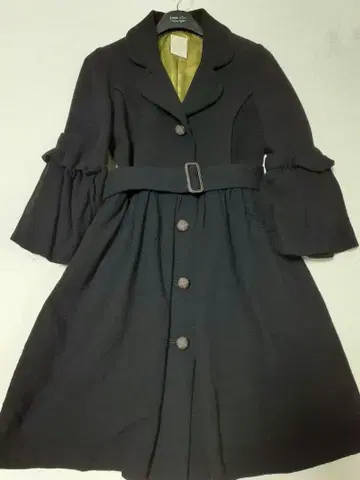 클래시컬 레트로 코트