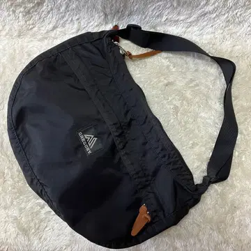 [ 컨디션 최상 ] 그레고리 숄더백 사첼 M