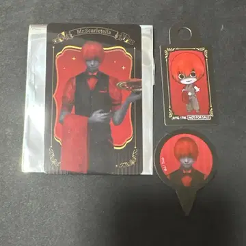 문자 깨짐 콜라보 카페 카드 특전 빨간 우산 남자 등신 SD