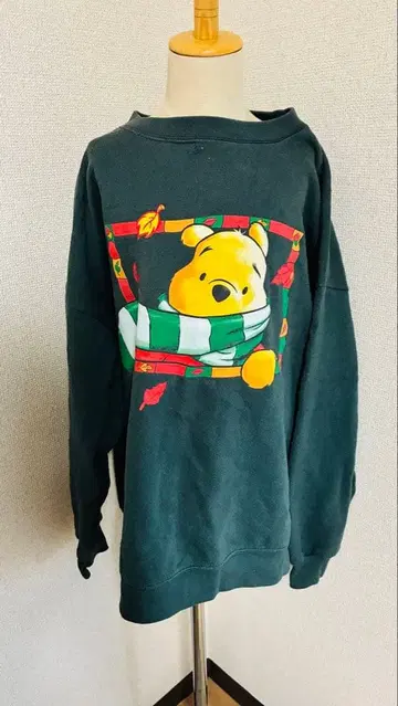 디즈니 푸우 빈티지 맨투맨