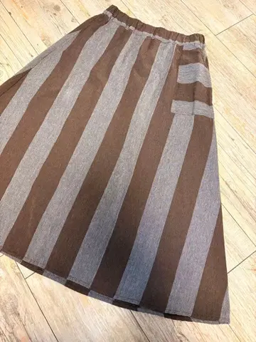 시삼 공방 스트라이프 A라인 스커트 플레어 스커트 sisam