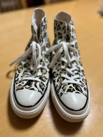 컨버스 / 하이컷 / 표범 무늬 / 24cm