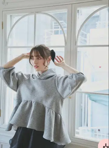 Myu 본딩 페플럼 후디