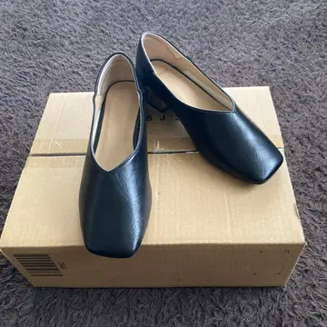 블랙 스퀘어토 펌프스 낮은 힐