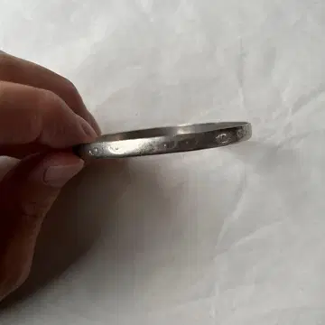 심플 실버 뱅글