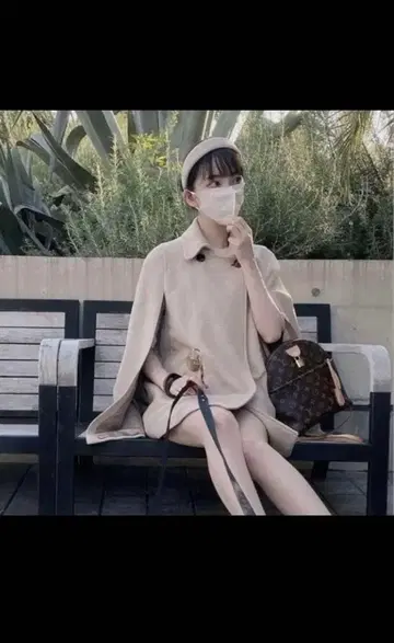 ZARA 판초 코트 호리 미오나 착용