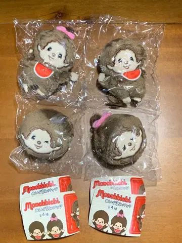 몬치치 인형 배지 가챠가챠