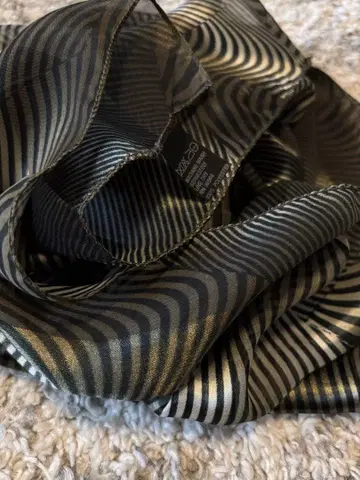 긴자 와코 WAKO 구매 다크 그린 광택 스카프