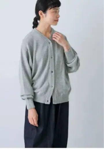 카구레 드라이 코튼 V넥 가디건 어반 리서치 도어스